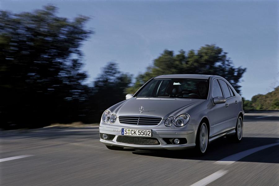  Mercedes-Benz C55 AMG 2005 года  (фото 29 из 37)